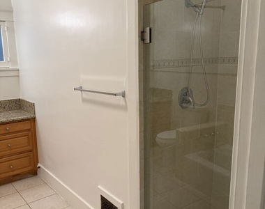 153 S Gramercy Place - Photo Thumbnail 12