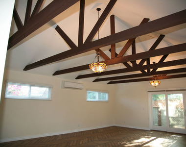 6621 Nagle Avenue - Photo Thumbnail 14