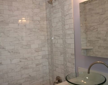 6621 Nagle Avenue - Photo Thumbnail 12