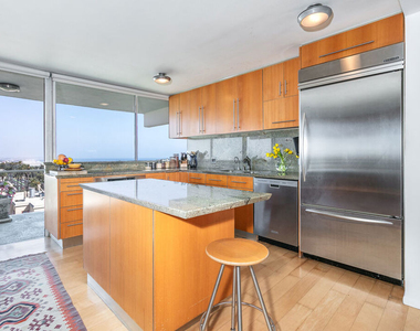 535 Ocean Avenue - Photo Thumbnail 9