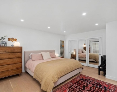 11260 Overland Avenue - Photo Thumbnail 18