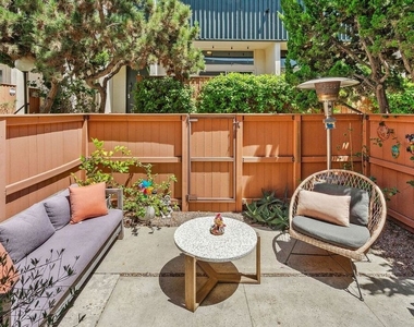 11260 Overland Avenue - Photo Thumbnail 4