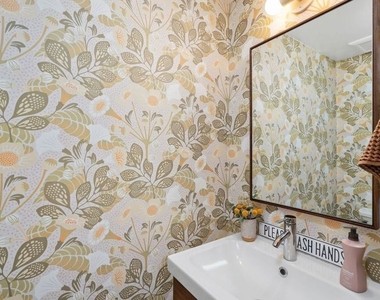 11260 Overland Avenue - Photo Thumbnail 17