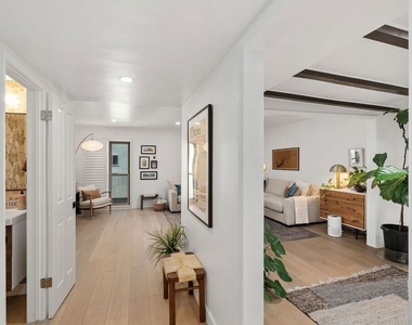 11260 Overland Avenue - Photo Thumbnail 16