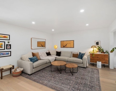 11260 Overland Avenue - Photo Thumbnail 14