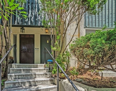11260 Overland Avenue - Photo Thumbnail 7