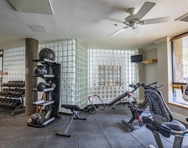 1400 Broadway - Photo Thumbnail 17