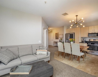 1400 Broadway - Photo Thumbnail 6