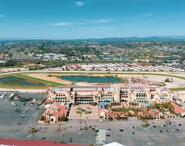 1060 America Way - Photo Thumbnail 43
