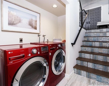 1060 America Way - Photo Thumbnail 18