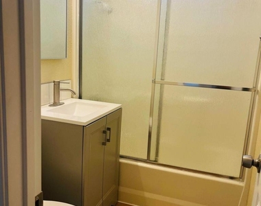 8044 Solana St - Photo Thumbnail 17