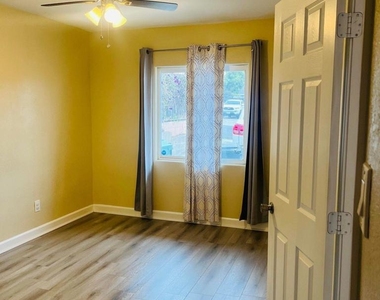 8044 Solana St - Photo Thumbnail 21