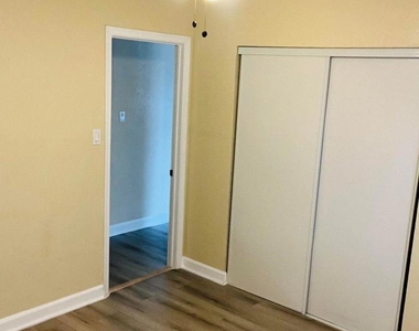 8044 Solana St - Photo Thumbnail 13