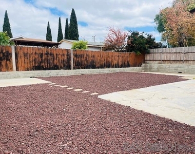 8044 Solana St - Photo Thumbnail 25