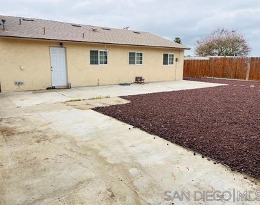 8044 Solana St - Photo Thumbnail 27