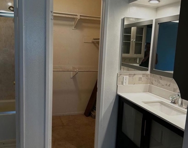 4553 Alamo Street - Photo Thumbnail 23