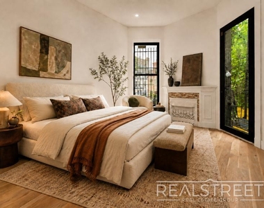 1267 Bergen Street - Photo Thumbnail 4