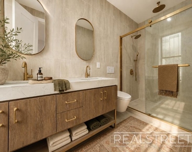 1267 Bergen Street - Photo Thumbnail 5
