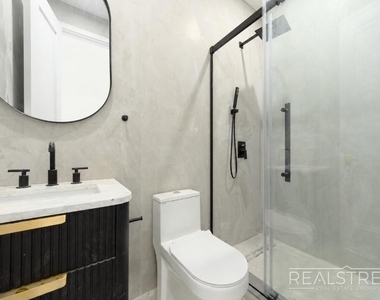 1267 Bergen Street - Photo Thumbnail 5