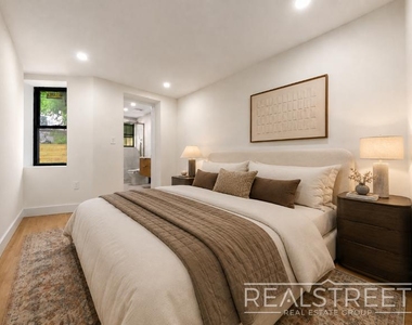 1267 Bergen Street - Photo Thumbnail 3