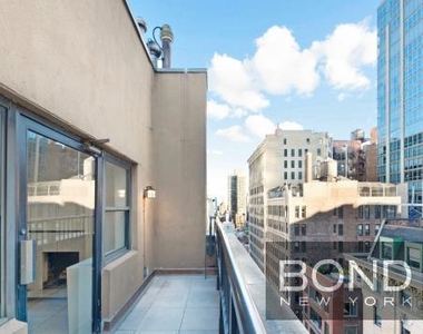 Madison Avenue - Photo Thumbnail 4