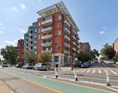 Queens Boulevard - Photo Thumbnail 10