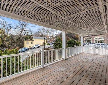 1431 Old Northern Boulevard - Photo Thumbnail 2