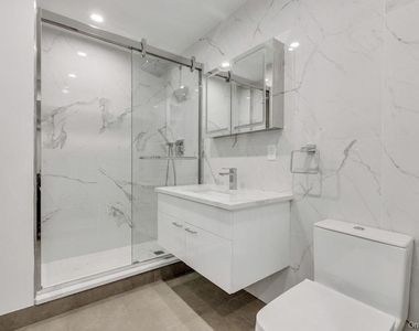 1431 Old Northern Boulevard - Photo Thumbnail 14