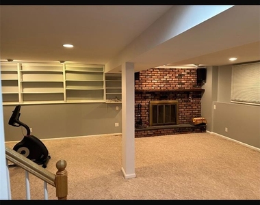 18 Greenwich Road - Photo Thumbnail 13