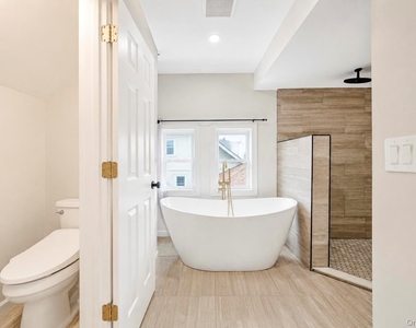 308 Bedell Street - Photo Thumbnail 36