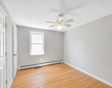 308 Bedell Street - Photo Thumbnail 26
