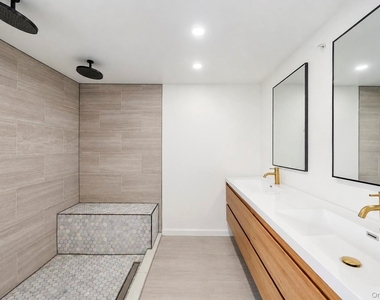 308 Bedell Street - Photo Thumbnail 37
