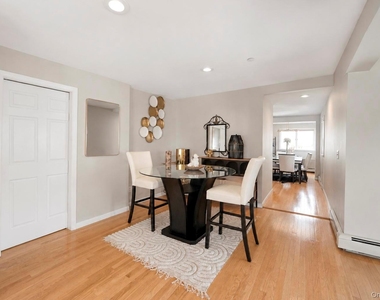 308 Bedell Street - Photo Thumbnail 11