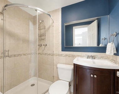 308 Bedell Street - Photo Thumbnail 15