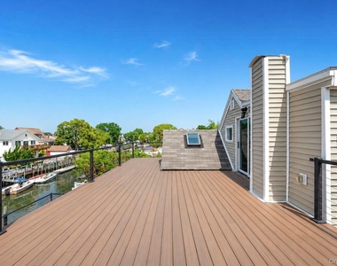 308 Bedell Street - Photo Thumbnail 42