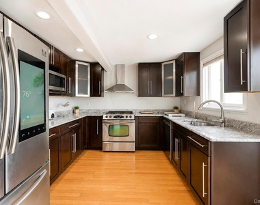 308 Bedell Street - Photo Thumbnail 21
