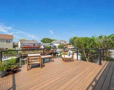 308 Bedell Street - Photo Thumbnail 24