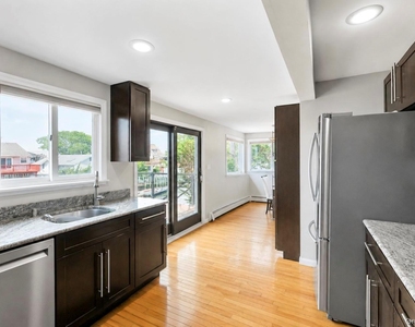 308 Bedell Street - Photo Thumbnail 22