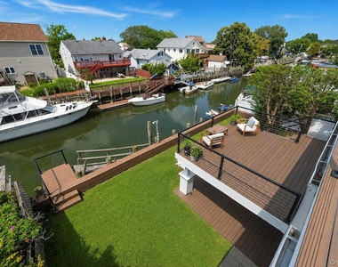 308 Bedell Street - Photo Thumbnail 43