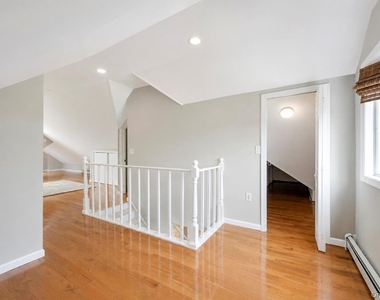 308 Bedell Street - Photo Thumbnail 33