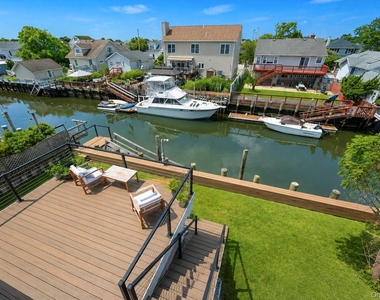 308 Bedell Street - Photo Thumbnail 44