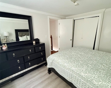 815 Carpenter Place - Photo Thumbnail 14