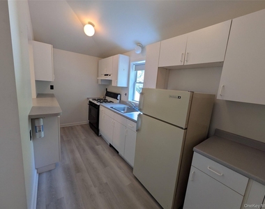 14 Hoover Place - Photo Thumbnail 8