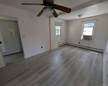 14 Hoover Place - Photo Thumbnail 4
