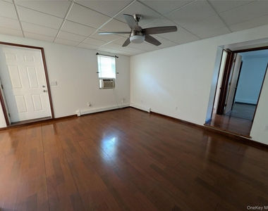 14 Hoover Place - Photo Thumbnail 3