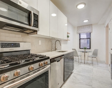 167-10 Crocheron Avenue - Photo Thumbnail 11