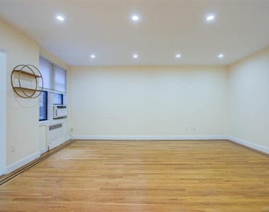 167-10 Crocheron Avenue - Photo Thumbnail 7