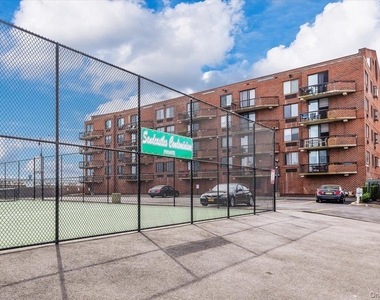 730 W Broadway - Photo Thumbnail 22