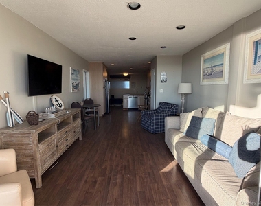 830 Shore - Photo Thumbnail 3
