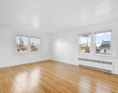 310 Palmer Avenue - Photo Thumbnail 3